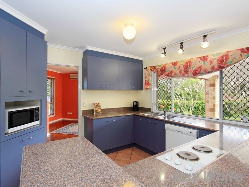 4 Gemini Place, Bridgeman Downs QLD 4035