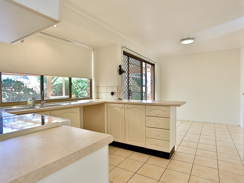 48 Kurwongbah Drive, Petrie QLD 4502