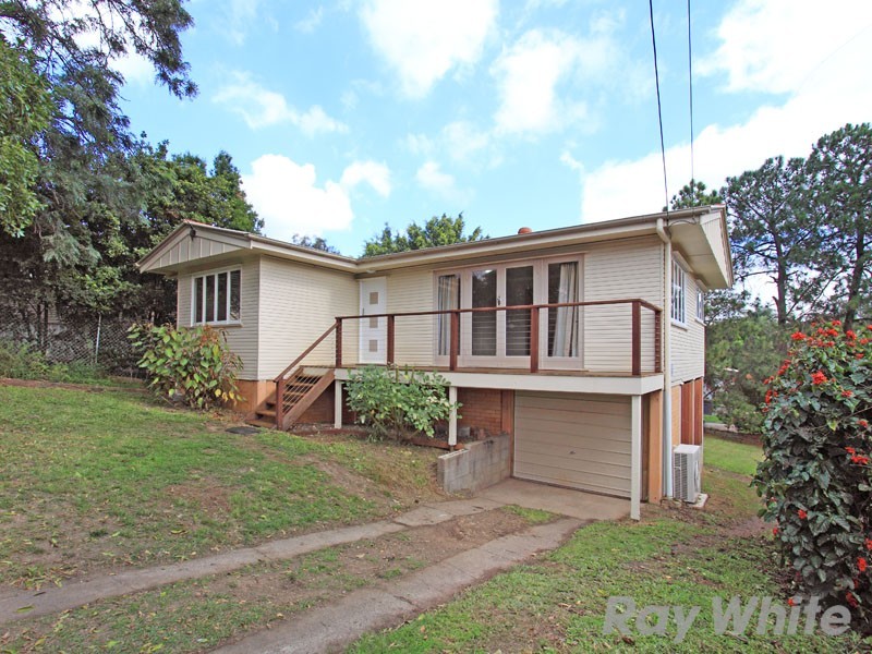 208 Appleby Road, Stafford Heights QLD 4053