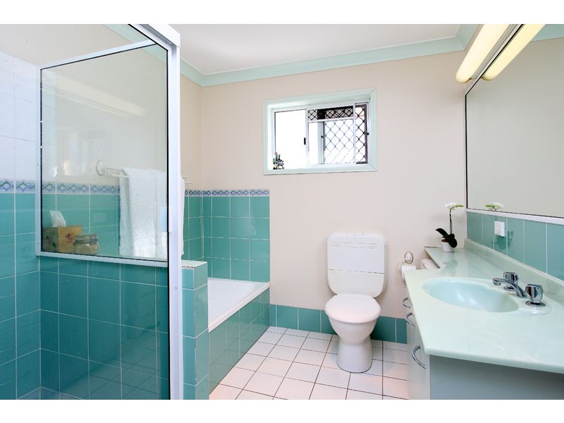 2/15 Hawbridge Street, Carseldine QLD 4034