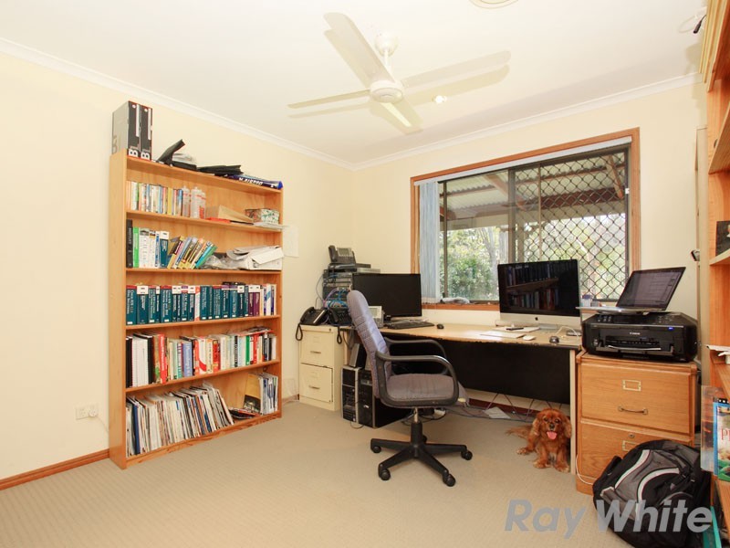 46 Drapers Road, Eatons Hill QLD 4037