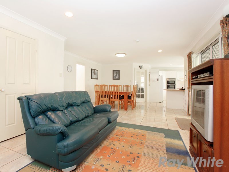 32 Redford Crescent, Mcdowall QLD 4053