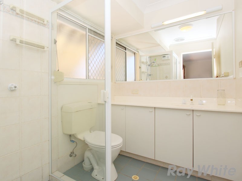 32 Redford Crescent, Mcdowall QLD 4053