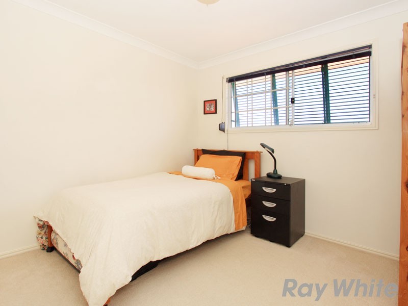 32 Redford Crescent, Mcdowall QLD 4053