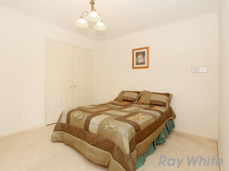 32 Redford Crescent, Mcdowall QLD 4053