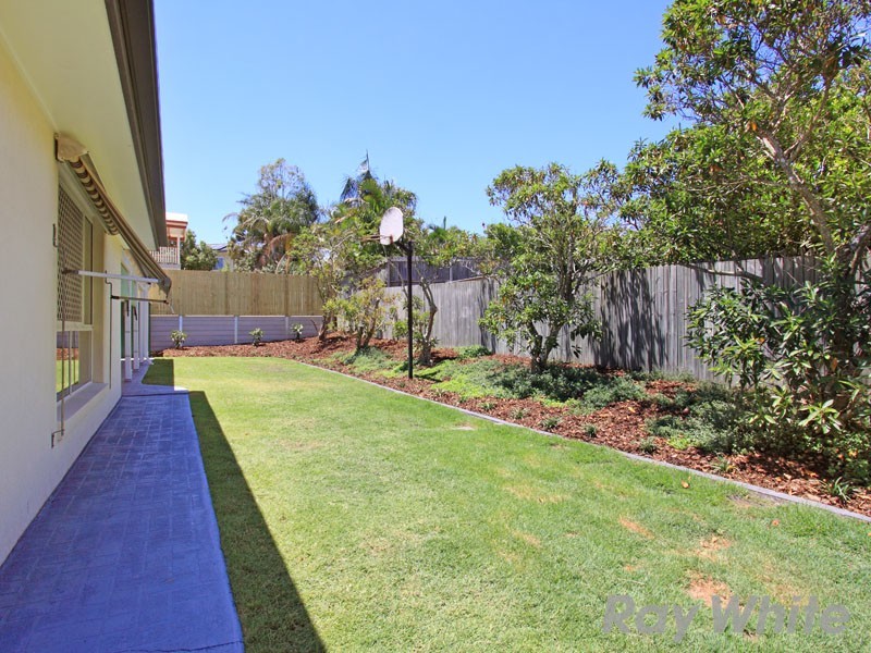 32 Redford Crescent, Mcdowall QLD 4053