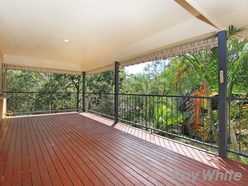 7 Bookleaf Place, Bridgeman Downs QLD 4035