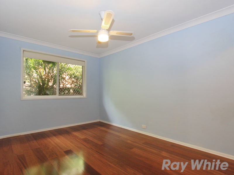 7 Bookleaf Place, Bridgeman Downs QLD 4035