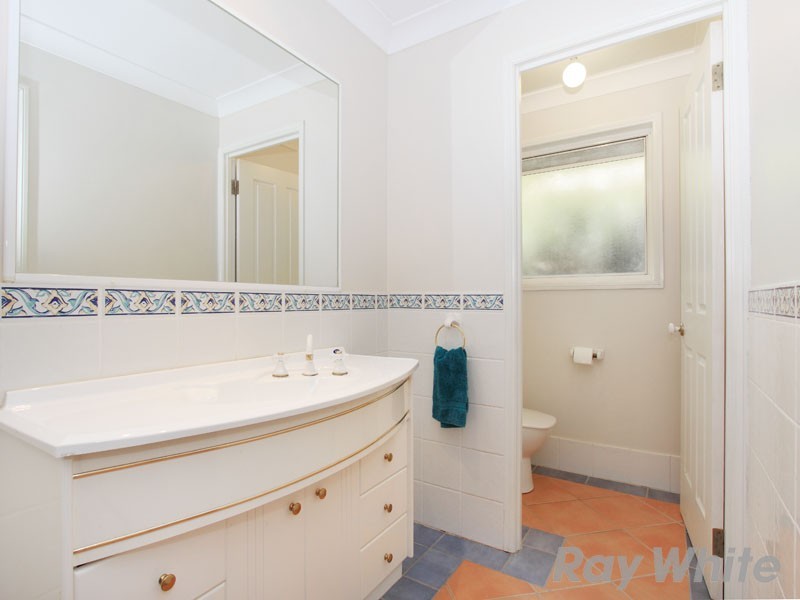 7 Bookleaf Place, Bridgeman Downs QLD 4035