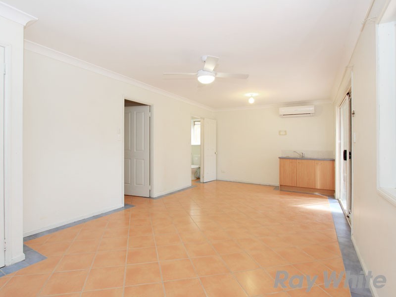 7 Bookleaf Place, Bridgeman Downs QLD 4035