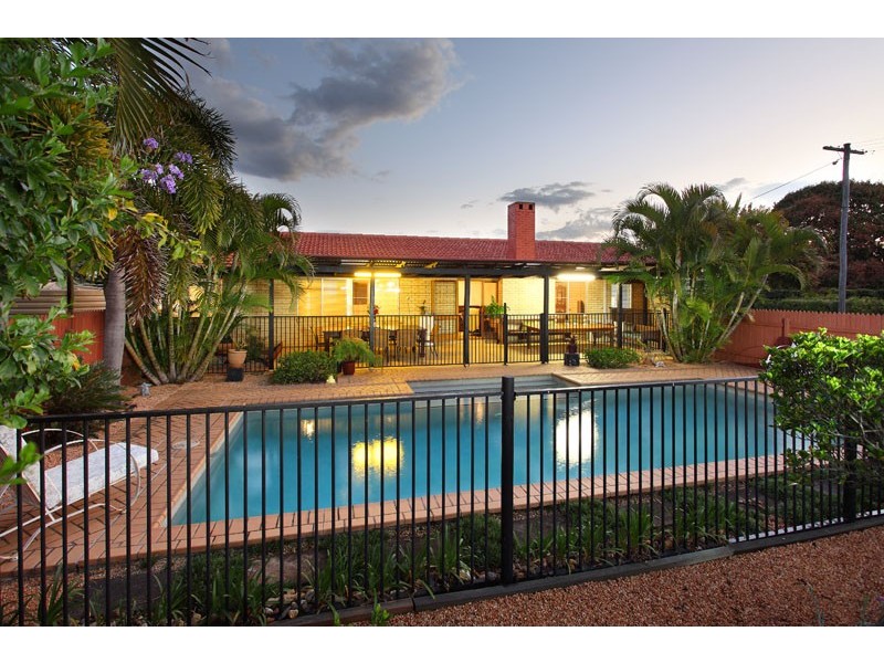 2034 Roghan Road, Bridgeman Downs QLD 4035