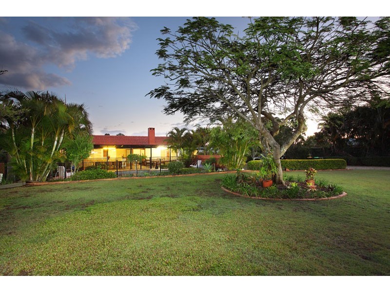 2034 Roghan Road, Bridgeman Downs QLD 4035