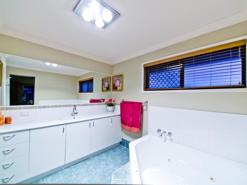 36 Cressbrook Drive, Albany Creek QLD 4035