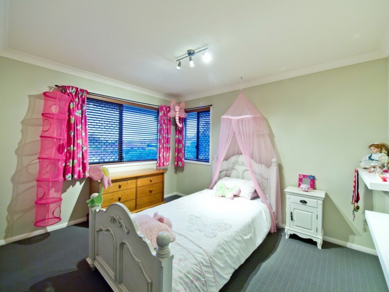 36 Cressbrook Drive, Albany Creek QLD 4035