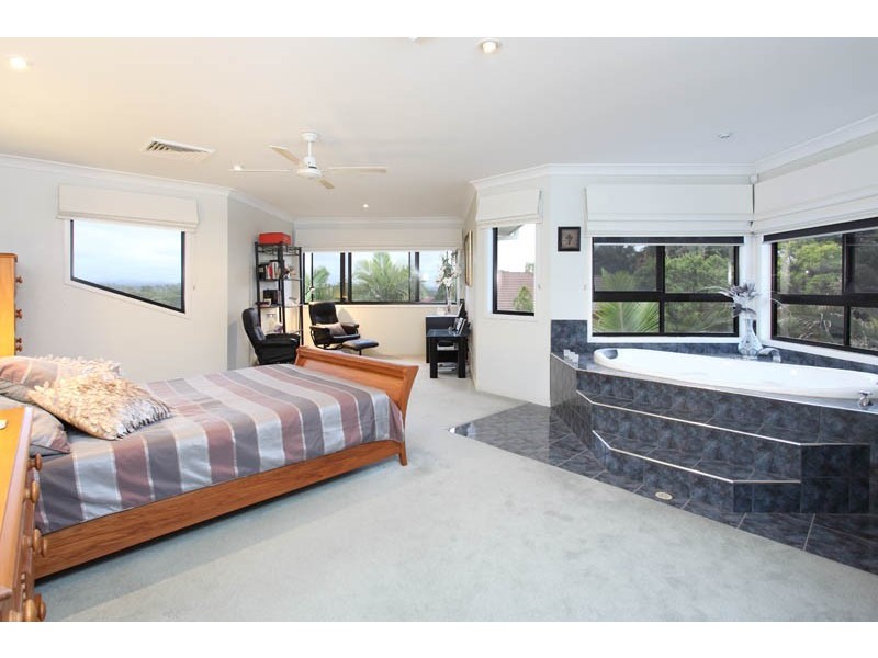 38 Shuttle Place, Bridgeman Downs QLD 4035