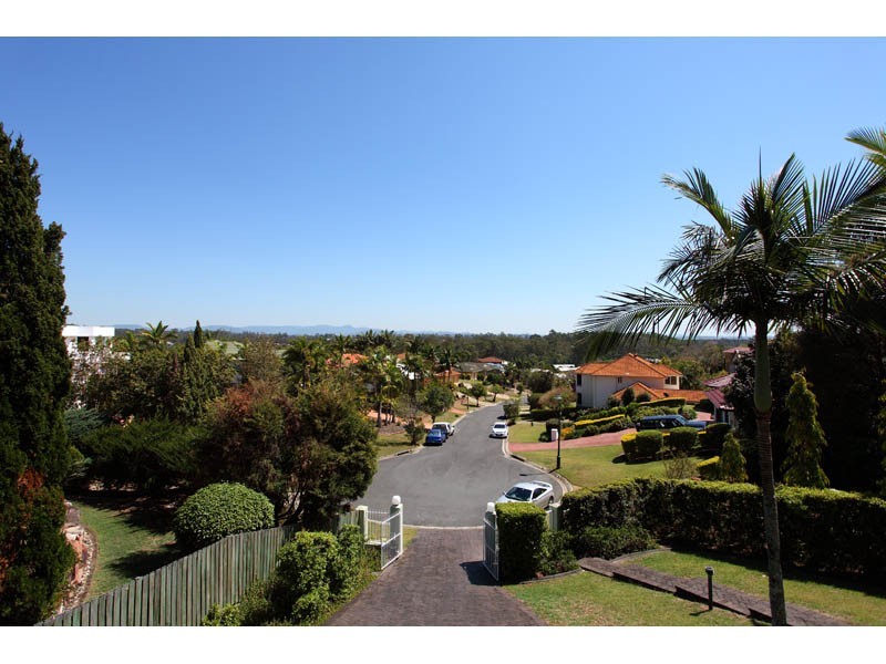 38 Shuttle Place, Bridgeman Downs QLD 4035