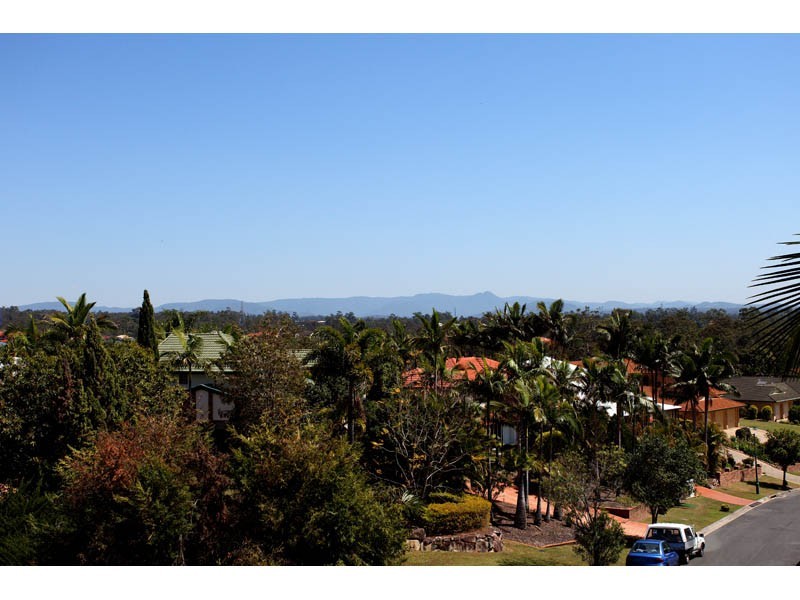 38 Shuttle Place, Bridgeman Downs QLD 4035