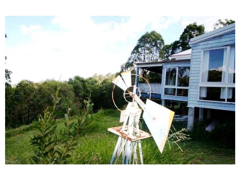 517 Clear Mountain Road, Clear Mountain QLD 4500