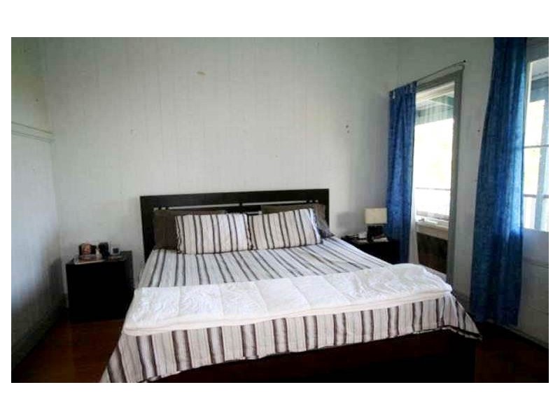 517 Clear Mountain Road, Clear Mountain QLD 4500