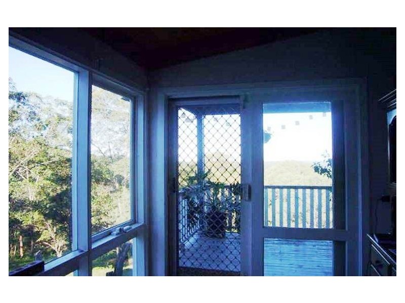 517 Clear Mountain Road, Clear Mountain QLD 4500