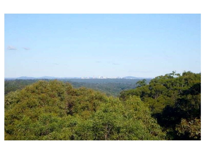 517 Clear Mountain Road, Clear Mountain QLD 4500