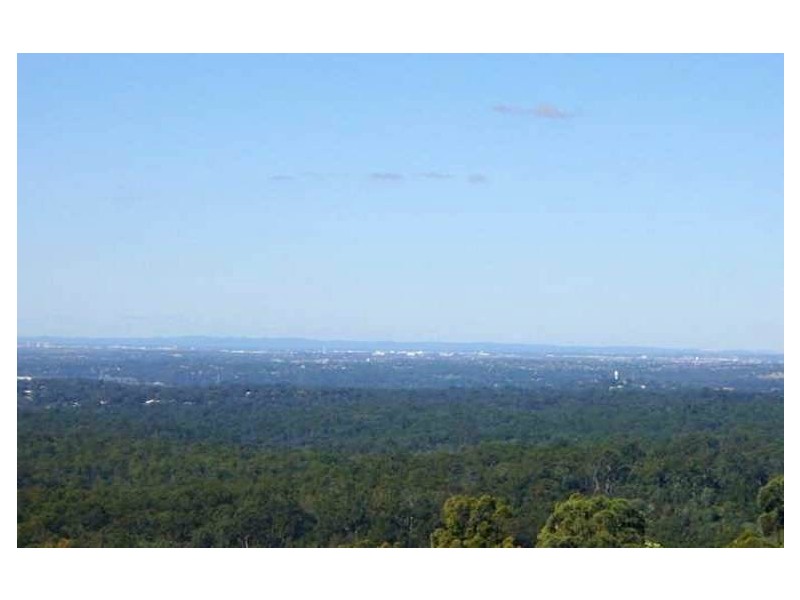 517 Clear Mountain Road, Clear Mountain QLD 4500
