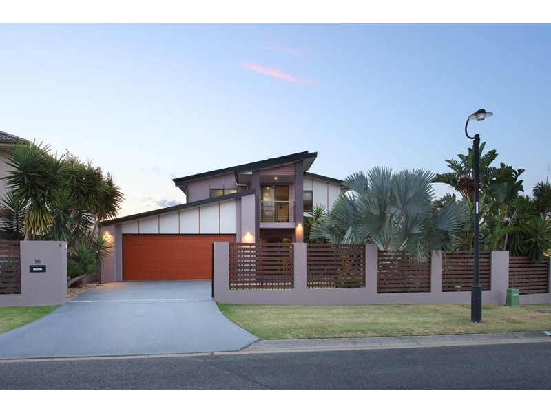 16 Travorten Drive, Bridgeman Downs QLD 4035