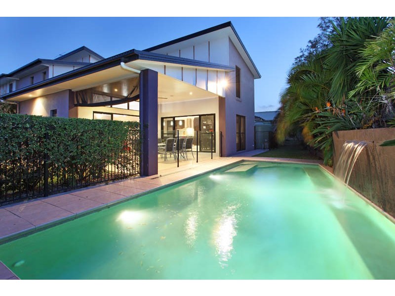 16 Travorten Drive, Bridgeman Downs QLD 4035