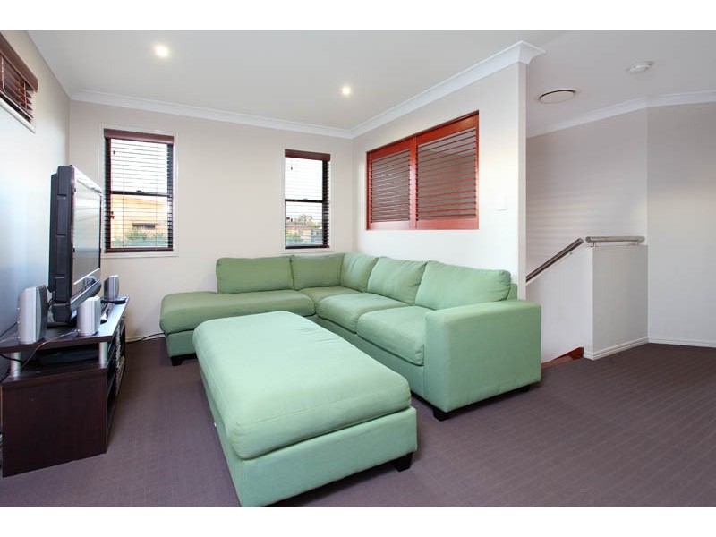 16 Travorten Drive, Bridgeman Downs QLD 4035