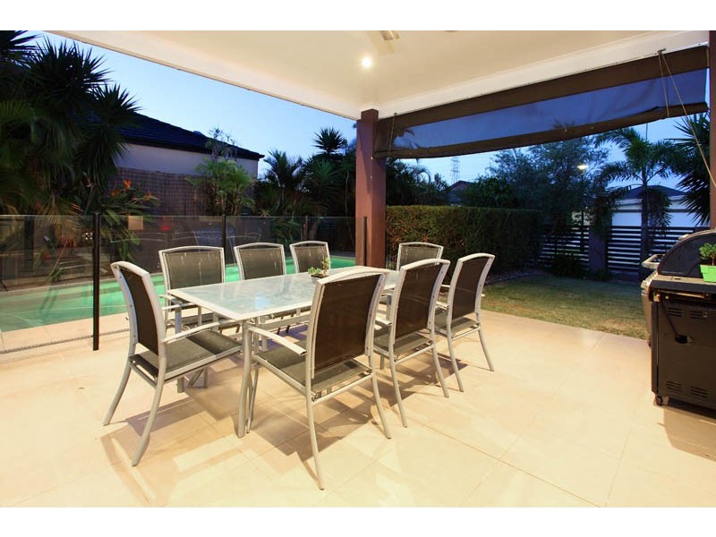 16 Travorten Drive, Bridgeman Downs QLD 4035