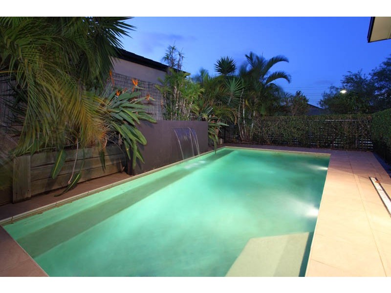 16 Travorten Drive, Bridgeman Downs QLD 4035