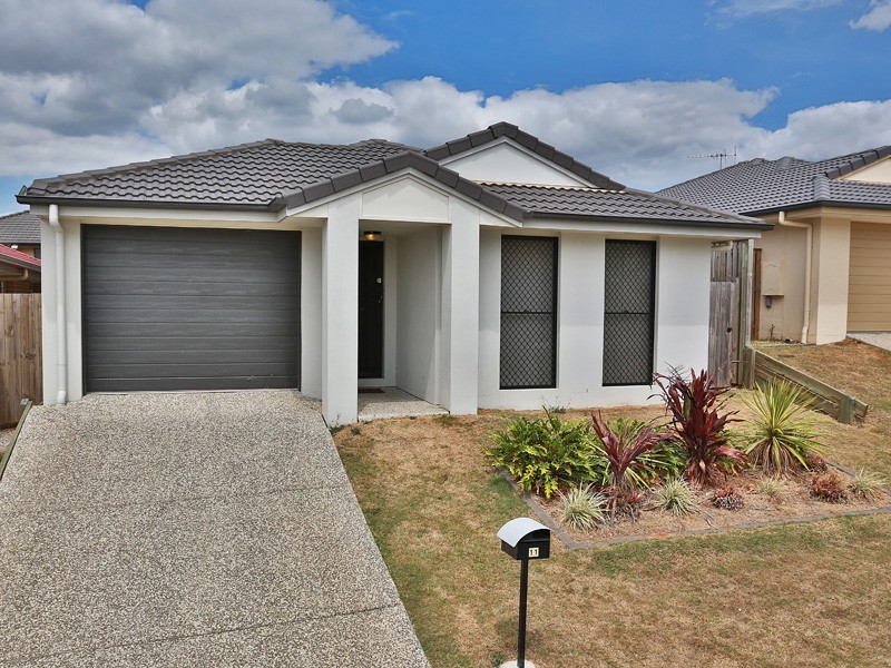 11 Toby Close, Kallangur QLD 4503