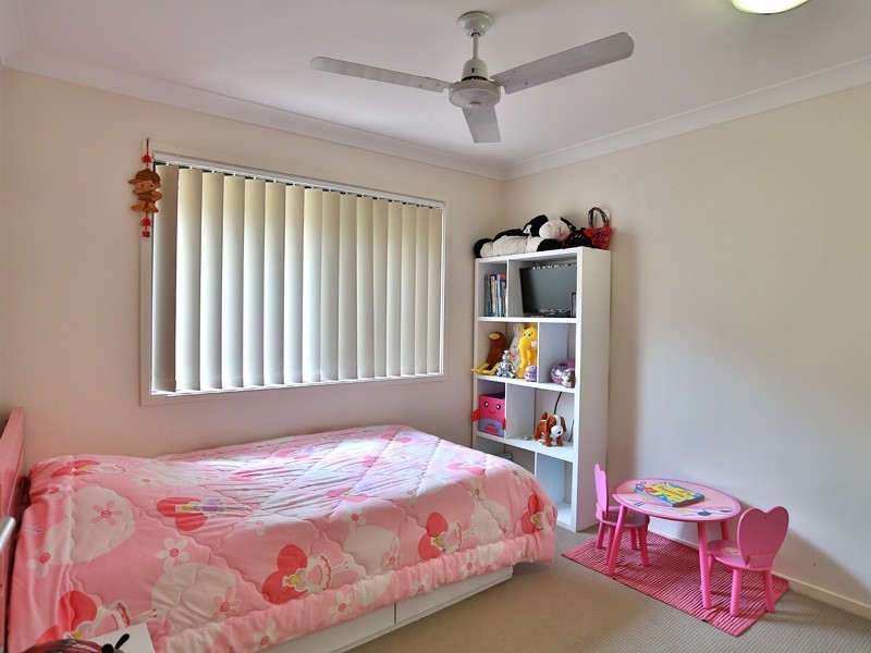 11 Toby Close, Kallangur QLD 4503