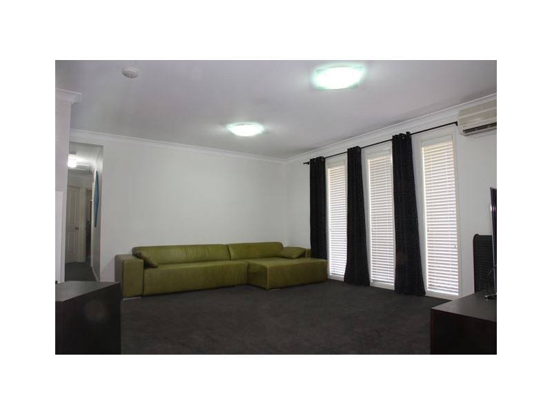 77 Landis Street, Mcdowall QLD 4053