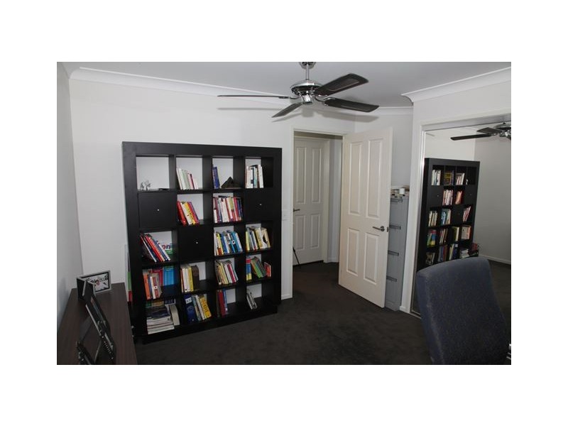 77 Landis Street, Mcdowall QLD 4053