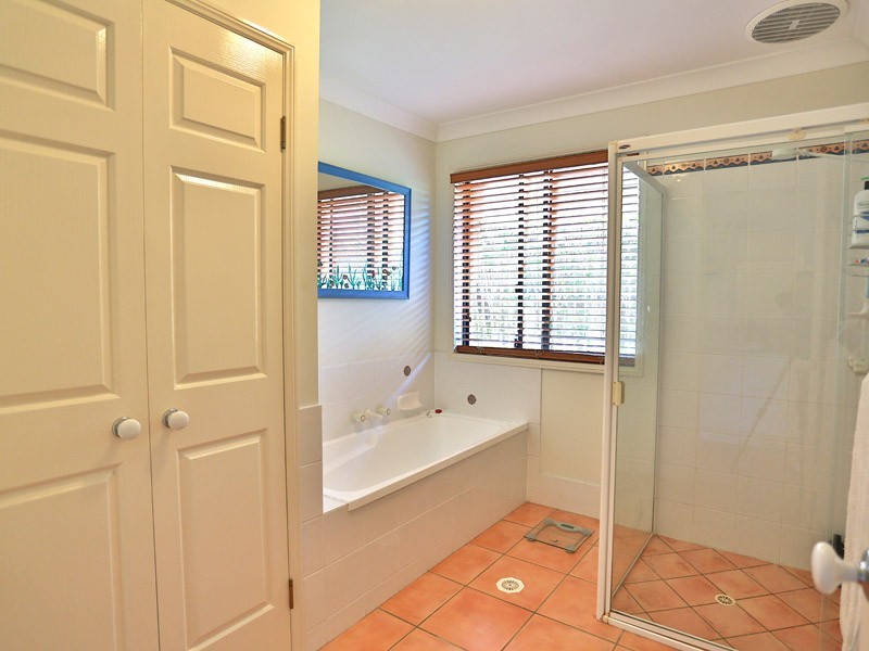 4 Rainbow Court, Griffin QLD 4503