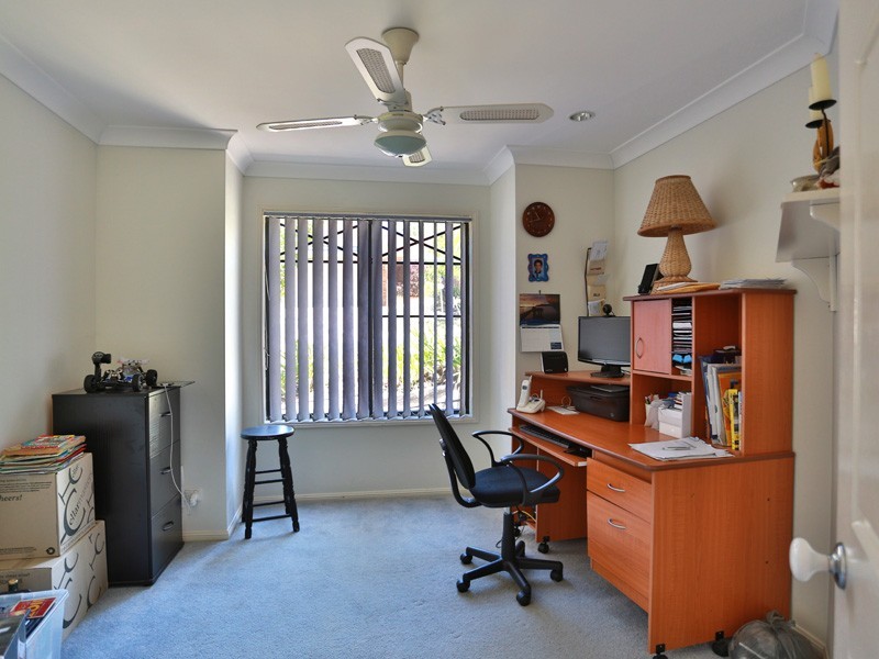 4 Rainbow Court, Griffin QLD 4503