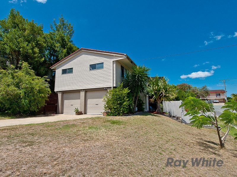 1 Lobelia Court, Everton Hills QLD 4053