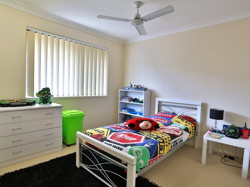 23 Toby Close, Kallangur QLD 4503