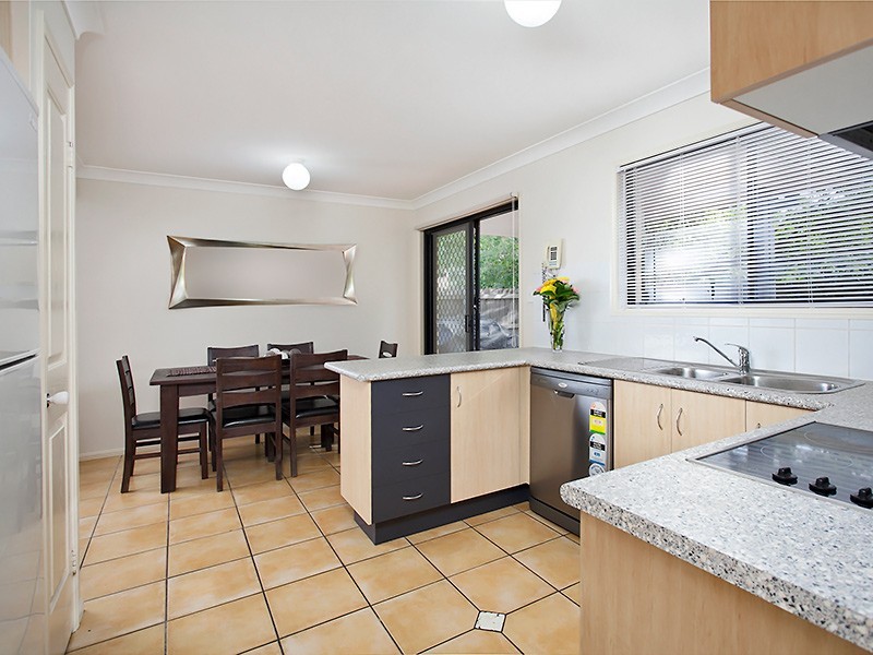 2/960 Hamilton Road, Mcdowall QLD 4053