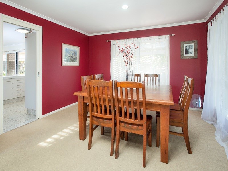 16 Eucalyptus Place, Albany Creek QLD 4035