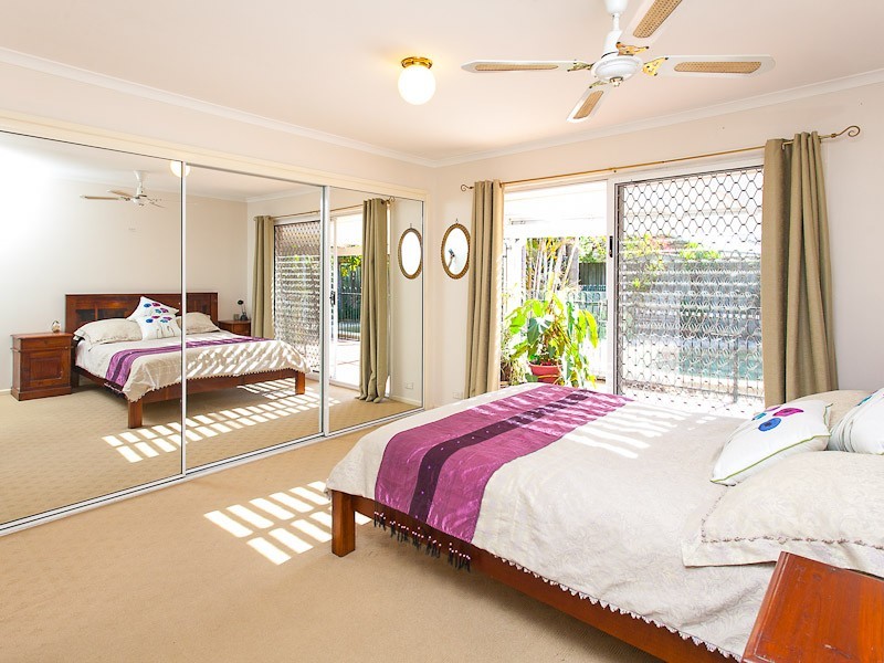 16 Eucalyptus Place, Albany Creek QLD 4035