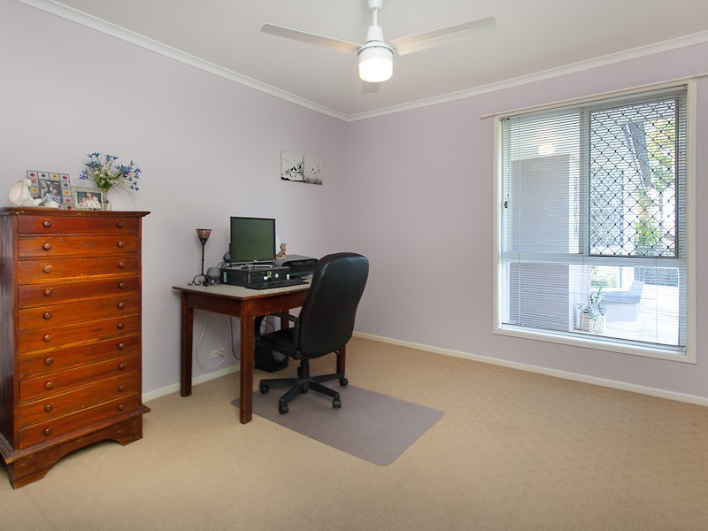 16 Eucalyptus Place, Albany Creek QLD 4035