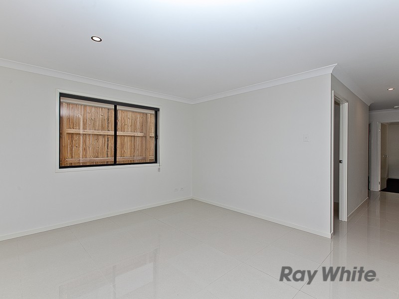 4 Honour Place, Bridgeman Downs QLD 4035