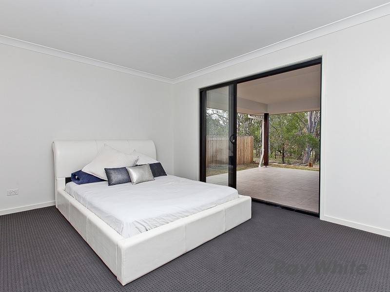 4 Honour Place, Bridgeman Downs QLD 4035