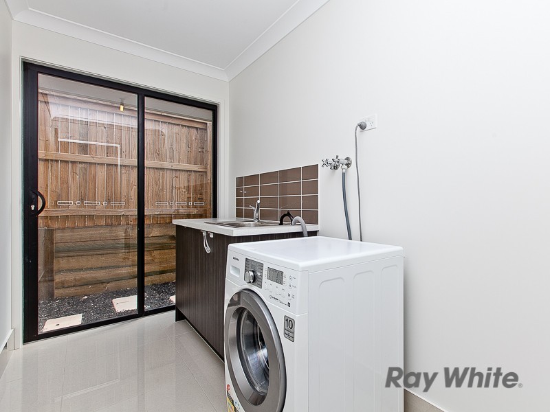 4 Honour Place, Bridgeman Downs QLD 4035