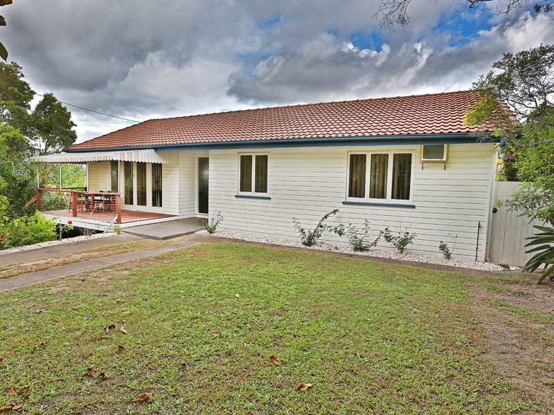 207 Patricks Road, Ferny Hills QLD 4055