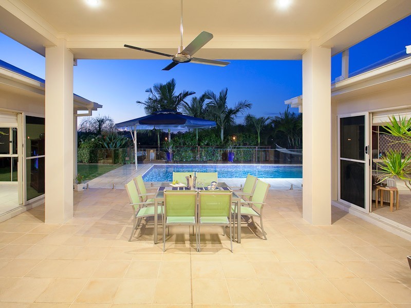 15 Meranti Crescent, Albany Creek QLD 4035