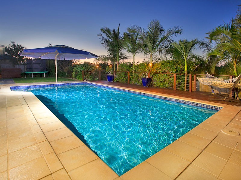 15 Meranti Crescent, Albany Creek QLD 4035