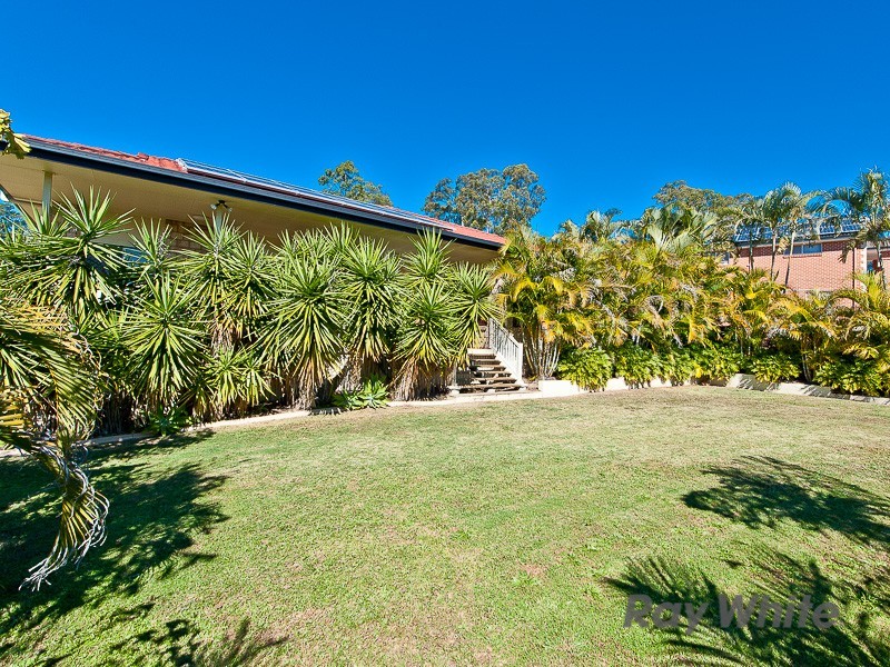1 Coolamon Court, Eatons Hill QLD 4037